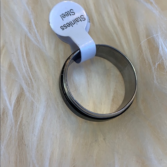 2/$40 Salamander spinner ring NWT - Picture 7 of 7